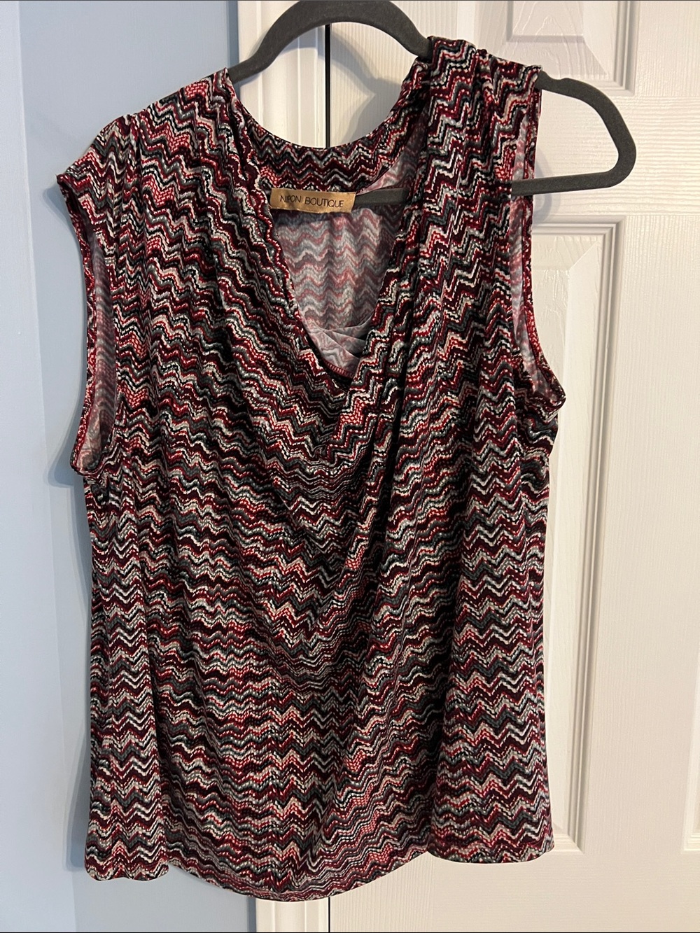 Nipon Boutique Women’s Sleeveless V-Neck Top in Maroon Multi - Picture 1 of 1